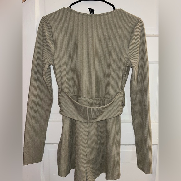 URBAN OUTFITTERS OUT FROM UNDER ROMPER - Picture 4 of 5